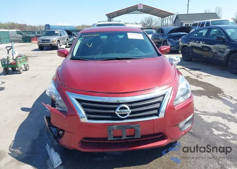 2015 Nissan Altima 2.5 S z USA, uszkodzony, nr VIN 1N4AL3AP1FN327162